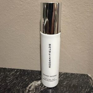 Rodan + Fields Radiant Defense SPF 30 - White and Silver